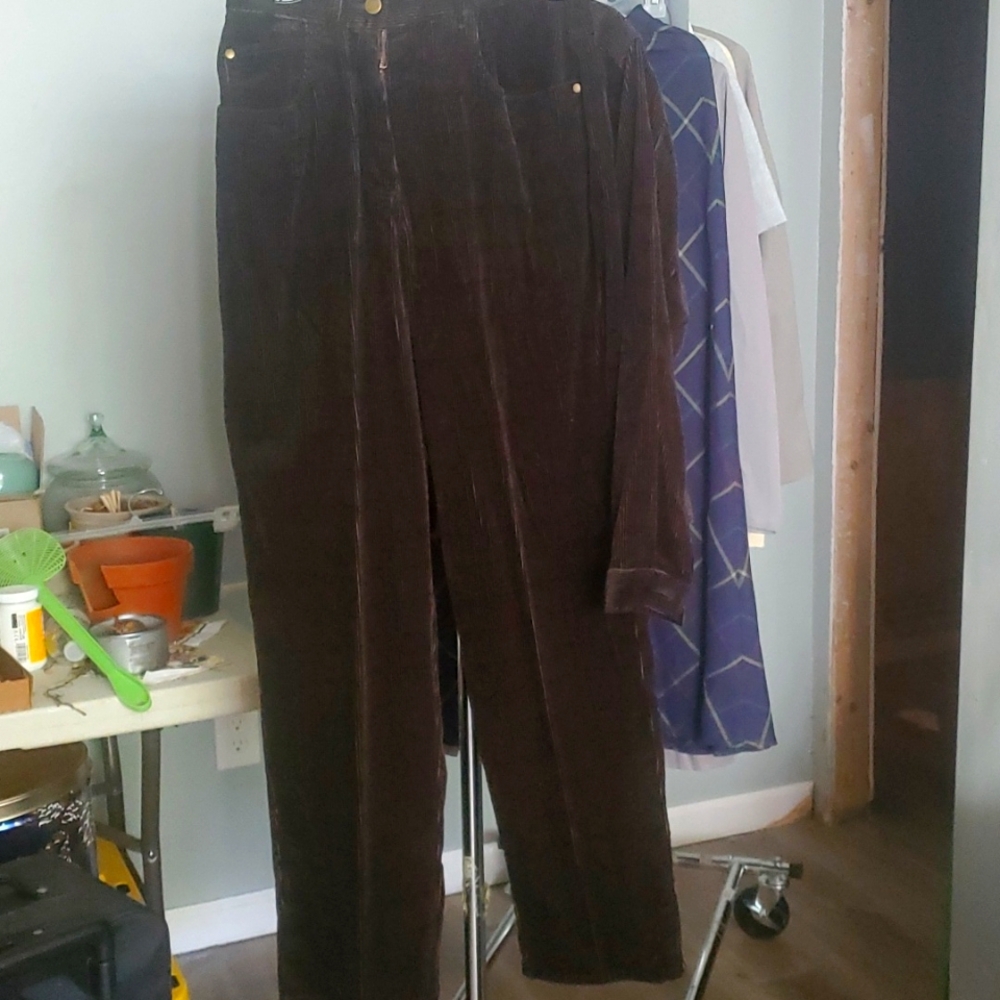 Corduroy pa ts that match pre ious listing of jacket.